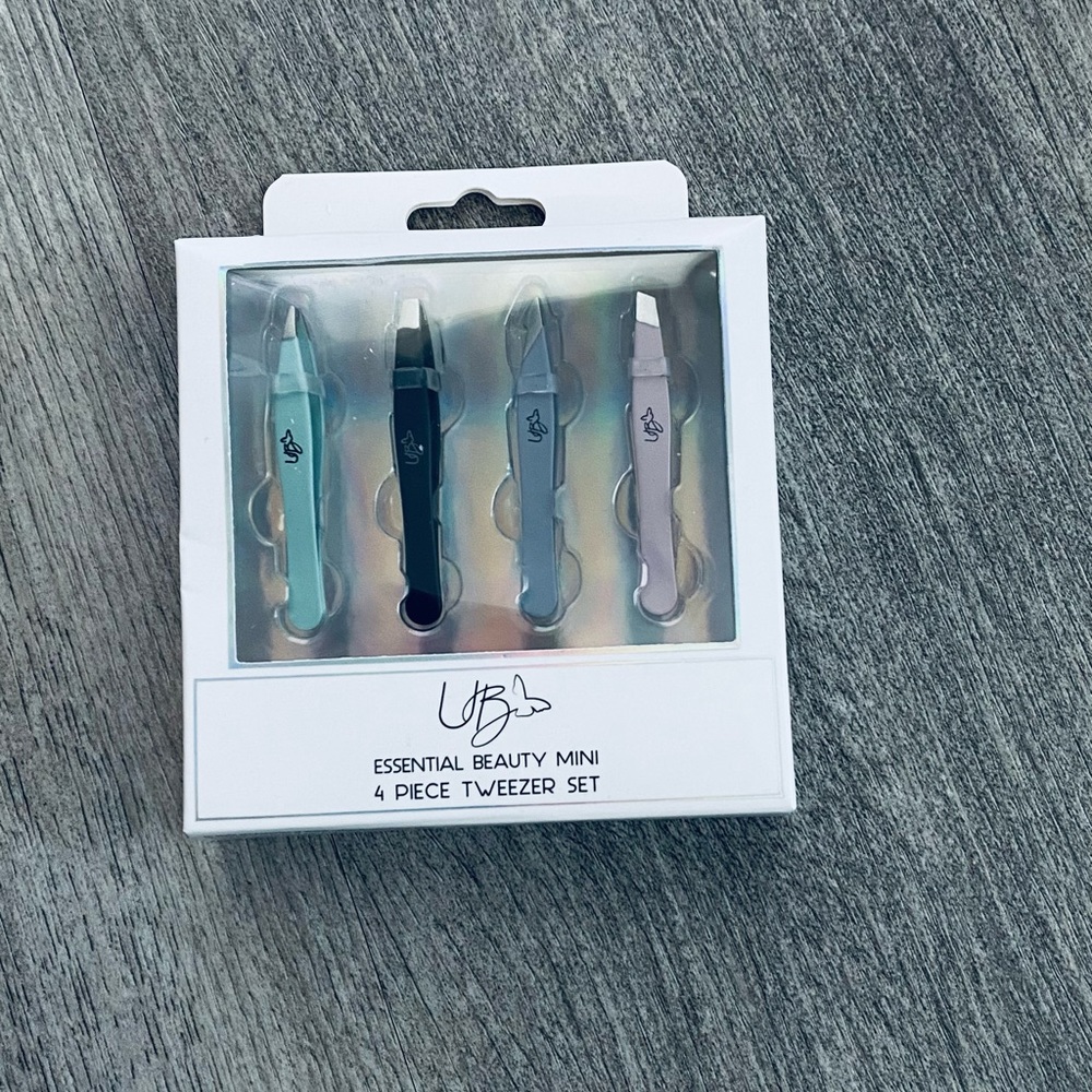 Urban Butterfly Tweezers 4 Pieces